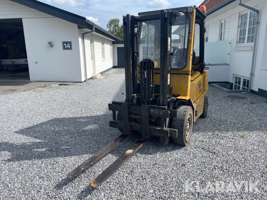 Truck Yale GLP25TF