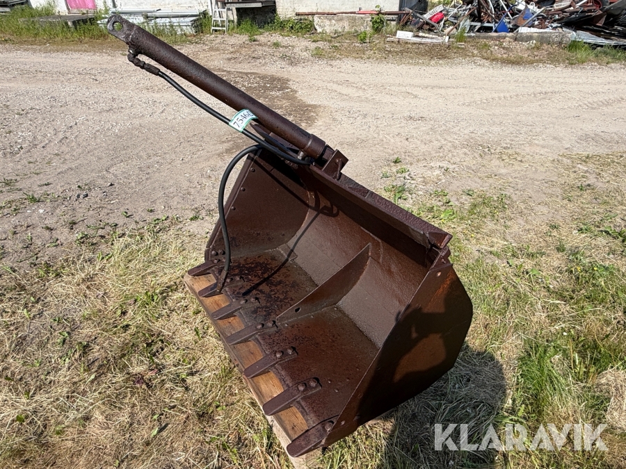 Jordskovl med hydraulisk tipcylinder
