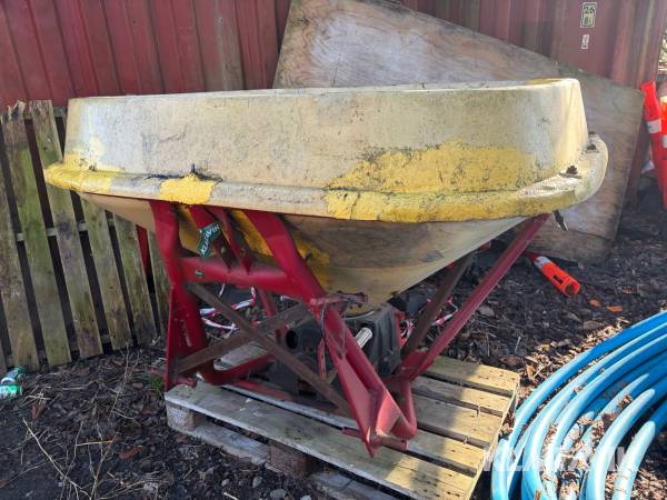 Saltspreder med PTO Vicon