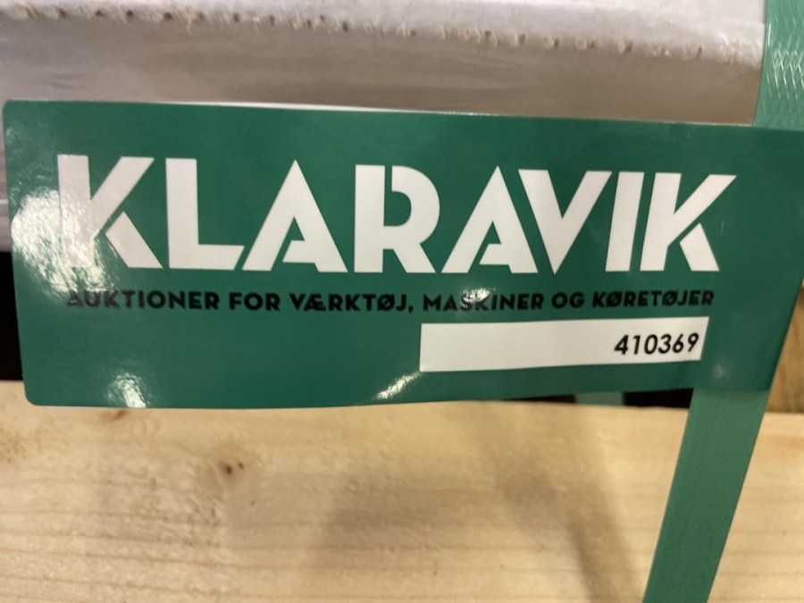 516606 Klaravik Auktioner | Radiator
