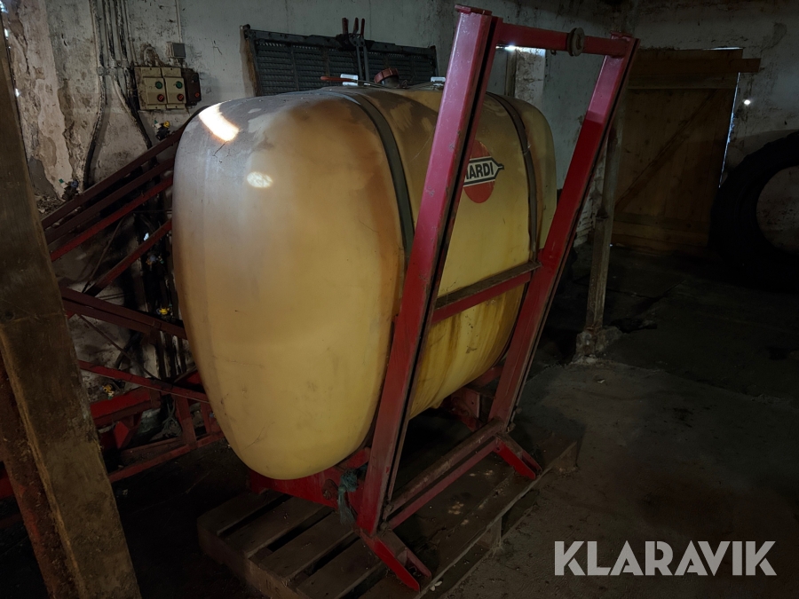 Front tank Hardi 800L