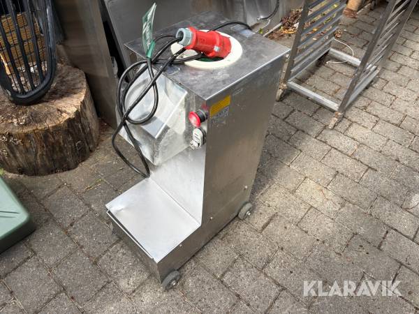 Dejafrunder Klemor PAL. 300 TR