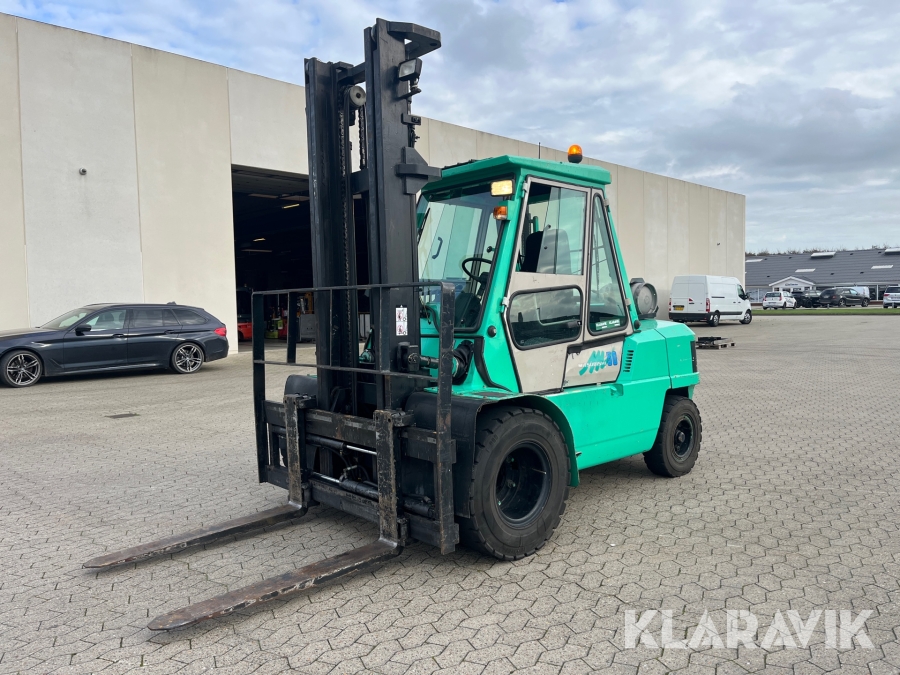 Truck 5 Ton Mitsubishi FG 50 T