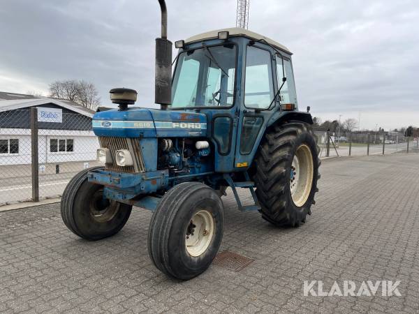 Traktor Ford 6610