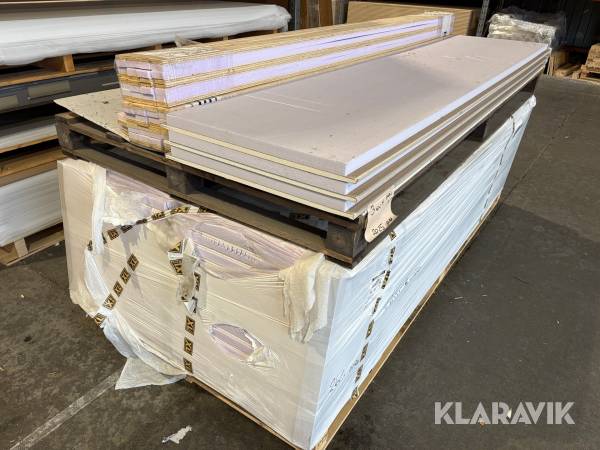Varmevægsplader inklusiv stolper Bewi - 43x600x2500 mm - 31 plader + 35 stolper