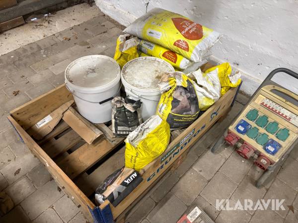 Assorterede mørtel og puds - cirka 14 enheder