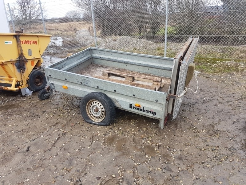Trailer