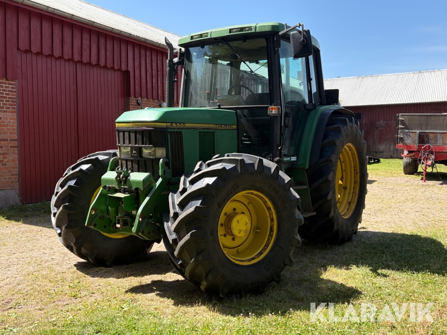Traktor John Deere 6300