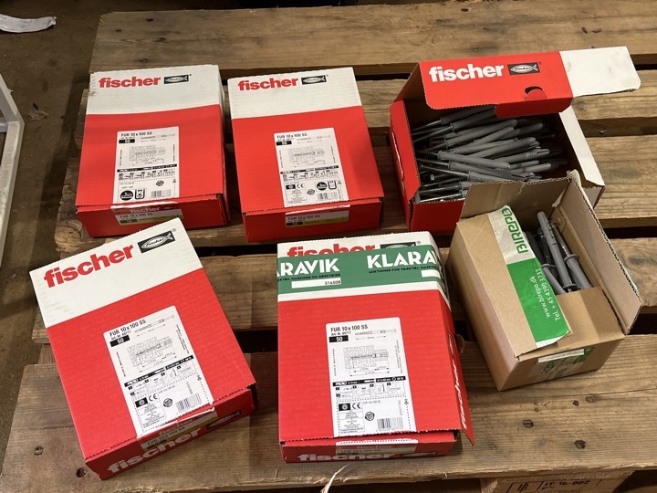 Karmskruer m.sekskantet hoved