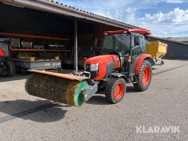 Traktor Kubota L2-452