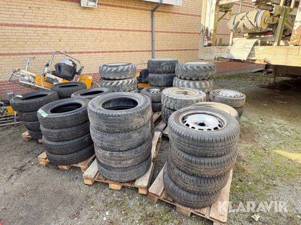 Blandet dæk 49 styk.