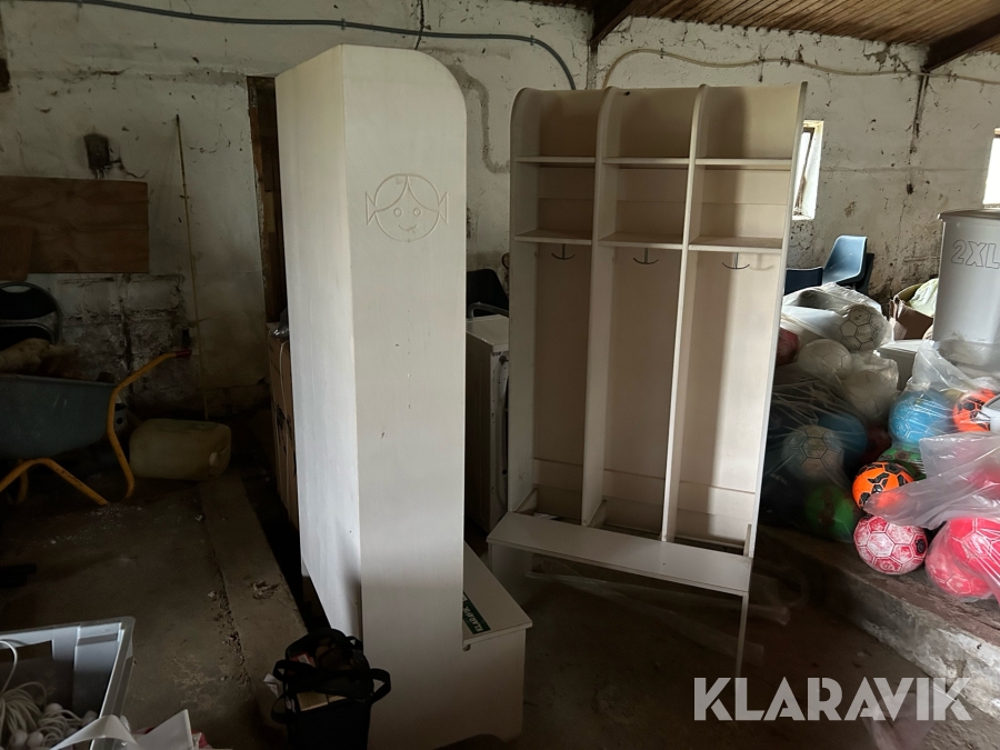 Institutions garderobe 2 styk