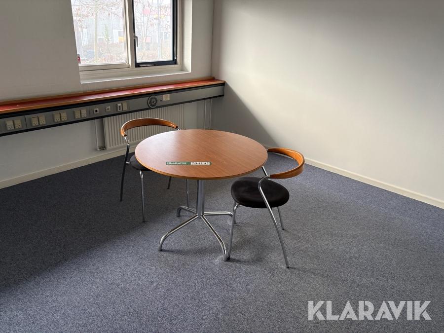 Kontor bord & vinkøleskab