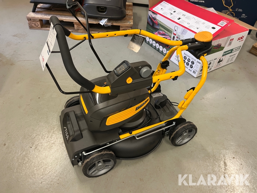 Plæneklipper Stiga multiclip 747e V kit batteridrevet