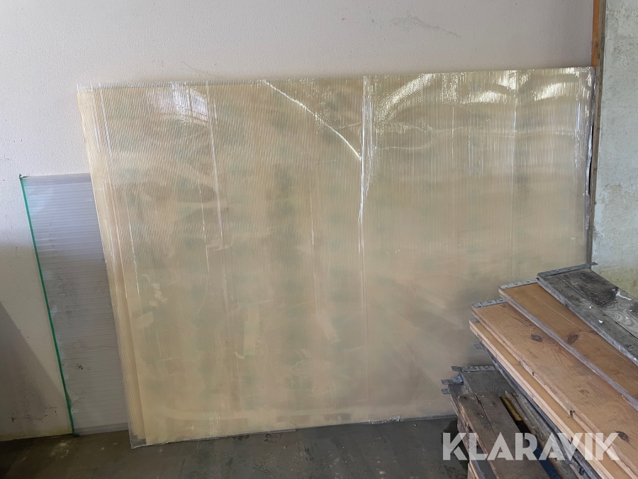 Akrylplader 203x153cm 16 styk