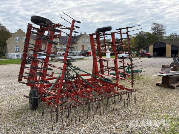 Såbedsharve Fraugde Model a hydraulisk sammenklapning