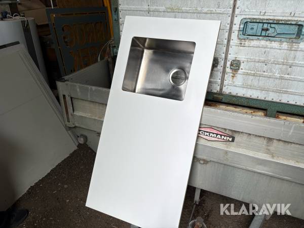 Bordplader laminat med vask i højre side 8 styk