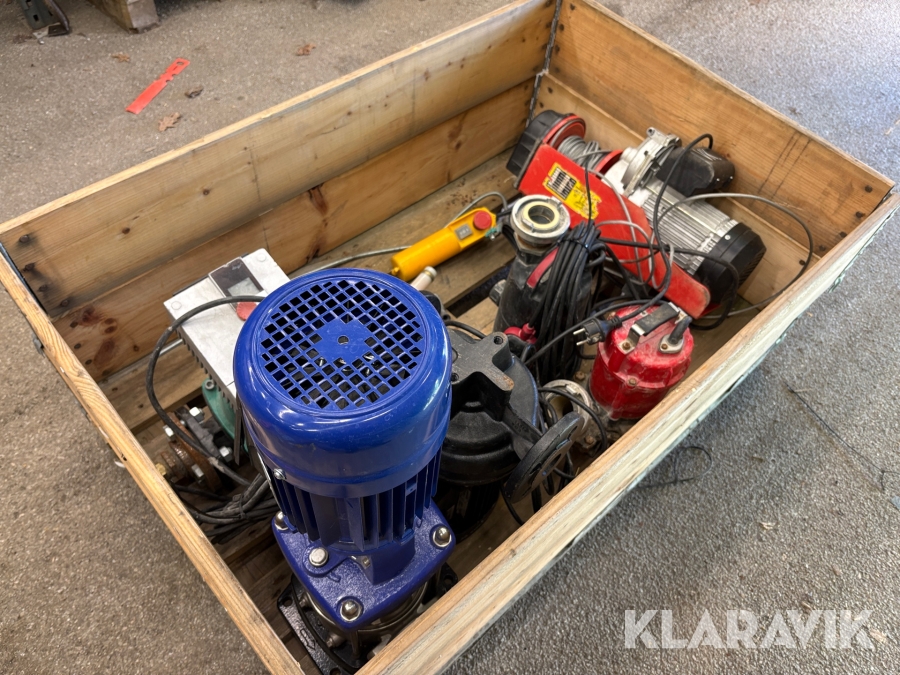 Assorterede pumper og spil - 1 palle