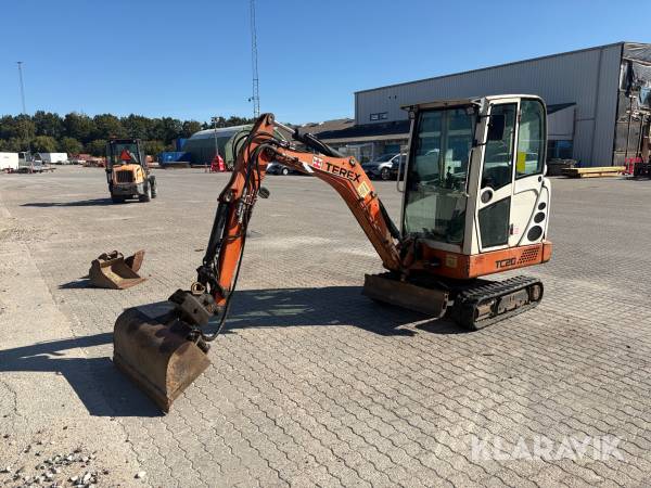 Minigraver Terex TC20 med 3 styk skovle