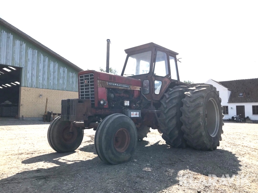 IH 826 Traktor
