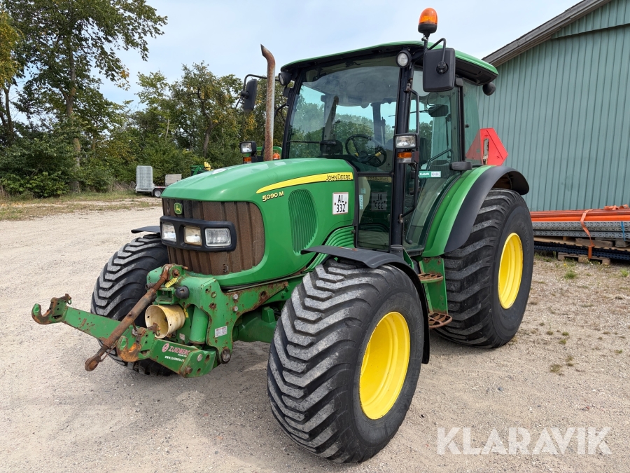 Traktor John Deere 5090M